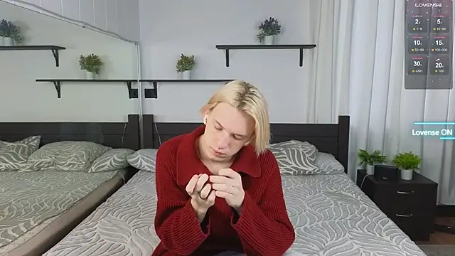 Snapshot of Ron_Vils chatting on September 19, 2025, 5:44 am Ron Vils online show from September 19, 2025, 5:44 am