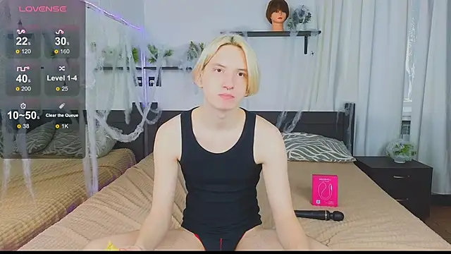 Snapshot of Ron_Vils chatting on November 1, 2025, 5:57 am Ron Vils online show from November 1, 2025, 5:57 am