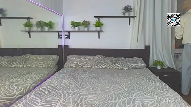 Snapshot of Ron_Vils chatting on November 11, 2025, 4:35 pm Ron Vils online show from November 11, 2025, 4:35 pm