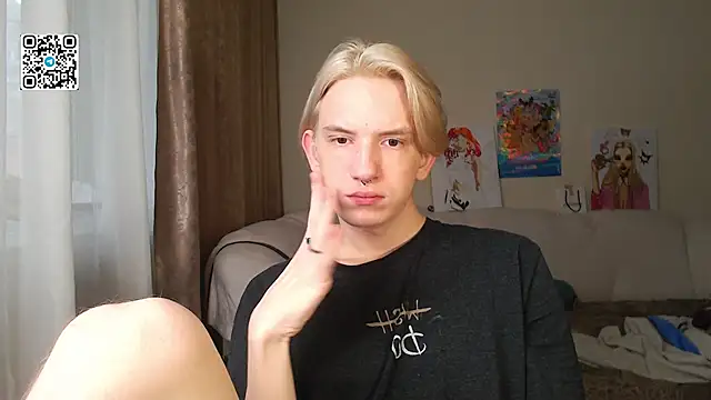 Snapshot of Ron_Vils chatting on October 11, 2025, 5:19 am Ron Vils online show from October 11, 2025, 5:19 am