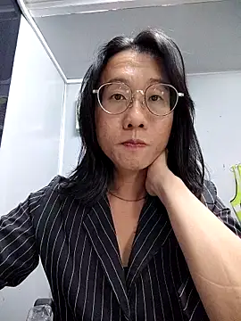 shampoo online show from May 6, 2026, 9:24 am