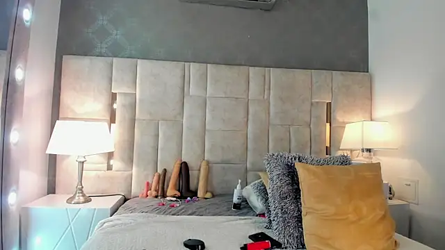 Snapshot of GaleHodge chatting on February 8, 2025, 4:14 am GaleHodge online show from February 8, 2025, 4:14 am