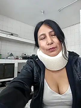 Snapshot of Megan_jennerr chatting on October 29, 2025, 4:28 pm Megan jennerr online show from October 29, 2025, 4:28 pm