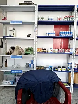 Snapshot of Megan_jennerr chatting on September 13, 2025, 2:50 pm Megan jennerr online show from September 13, 2025, 2:50 pm