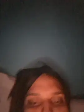 Snapshot of Laurencraft chatting on August 9, 2026, 4:40 am Laurencraft online show from August 9, 2026, 4:40 am