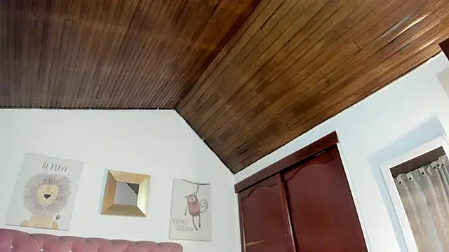 Snapshot of CelessteRedds chatting on February 5, 2026, 12:01 pm CelessteRedds online show from February 5, 2026, 12:01 pm