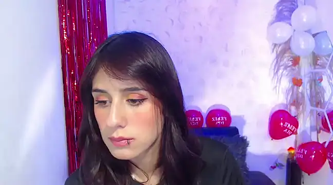 Snapshot of Melothompson chatting on February 15, 2025, 12:33 pm Melothompson online show from February 15, 2025, 12:33 pm