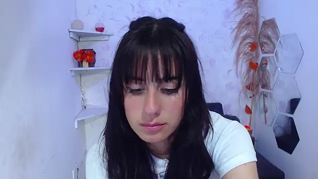 Snapshot of Melothompson chatting on January 28, 2025, 6:49 pm Melothompson online show from January 28, 2025, 6:49 pm