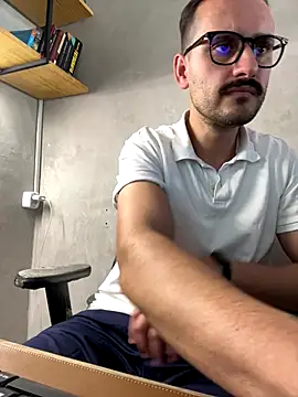 Superdad online show from September 12, 2025, 5:13 pm