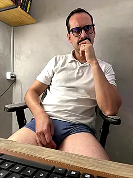 Superdad online show from October 16, 2025, 2:14 pm