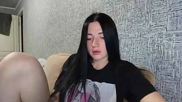 Snapshot of Liana_diva chatting on May 31, 2026, 5:29 pm Liana diva online show from May 31, 2026, 5:29 pm