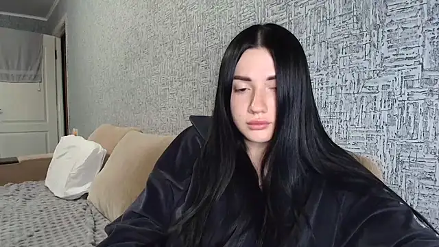 Snapshot of Liana_diva chatting on April 18, 2026, 2:30 pm Liana diva online show from April 18, 2026, 2:30 pm