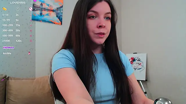 lunalovesu online show from February 25, 2025, 6:36 am