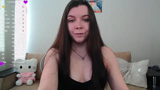 lunalovesu online show from March 18, 2025, 6:06 am