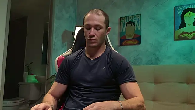 AxelFairchaild online show from January 13, 2026, 1:37 pm