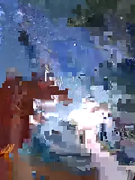 Snapshot of misslynexxx chatting on April 4, 2026, 8:21 am misslynexxx online show from April 4, 2026, 8:21 am