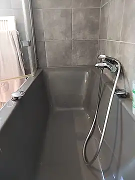 Snapshot of misslynexxx chatting on March 25, 2026, 10:25 am misslynexxx online show from March 25, 2026, 10:25 am