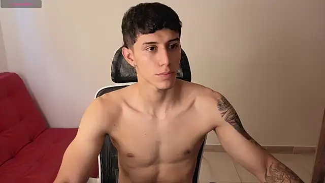 Snapshot of Cristopher23_ chatting on September 19, 2025, 5:28 pm Cristopher23 online show from September 19, 2025, 5:28 pm