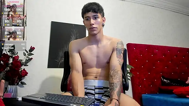 Snapshot of Cristopher23_ chatting on March 23, 2025, 2:04 am Cristopher23 online show from March 23, 2025, 2:04 am