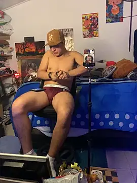 Snapshot of roguer_darkk chatting on March 11, 2025, 10:07 am roguer darkk online show from March 11, 2025, 10:07 am