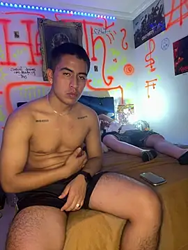 Snapshot of roguer_darkk chatting on December 16, 2024, 7:58 am roguer darkk online show from December 16, 2024, 7:58 am
