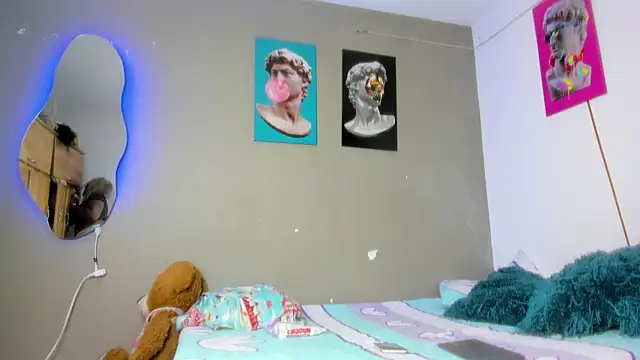 Snapshot of Lilybaudinx96 chatting on February 10, 2025, 3:35 am Lilybaudinx96 online show from February 10, 2025, 3:35 am