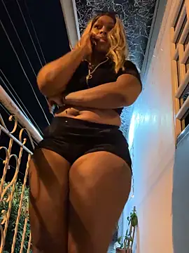 Lilybaudinx96 online show from January 6, 2026, 5:44 am