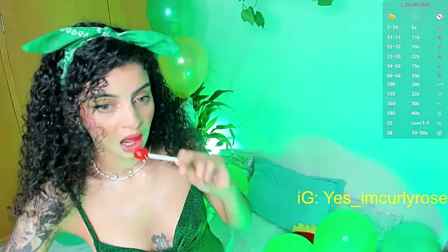 CurlyRose   online show from March 17, 2025, 9:46 pm