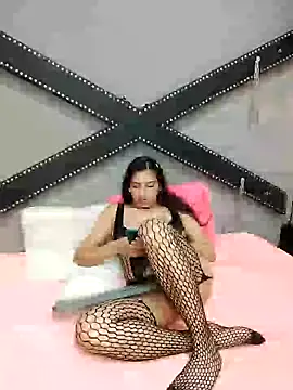 ScarletFoxXXX online show from January 18, 2025, 8:19 pm