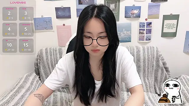 LiLiYbaby online show from April 29, 2026, 6:39 am
