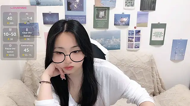 Snapshot of LiLiYbaby chatting on March 3, 2026, 6:20 am LiLiYbaby online show from March 3, 2026, 6:20 am