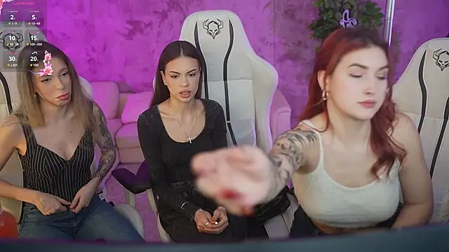 Snapshot of Magnetic_Mia_ chatting on February 11, 2025, 11:53 am Magnetic Mia online show from February 11, 2025, 11:53 am