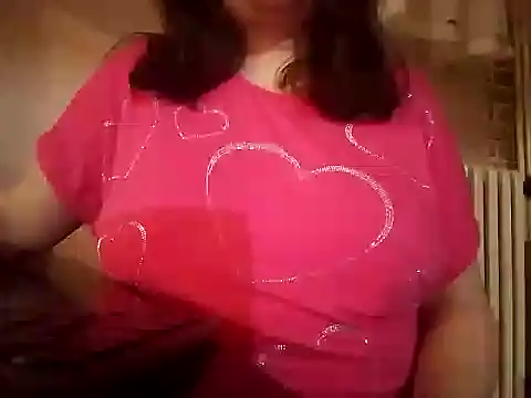 Snapshot of AalinnaK chatting on November 18, 2025, 11:13 am AalinnaK online show from November 18, 2025, 11:13 am