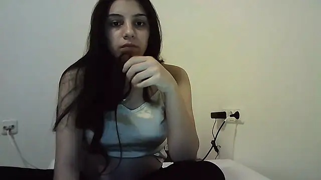 Ahotkittyxxx online show from November 12, 2025, 7:40 pm