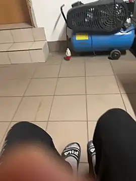 daubine46 online show from April 2, 2026, 2:13 pm