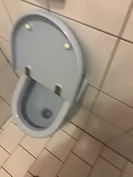 daubine46 online show from April 5, 2026, 6:31 am