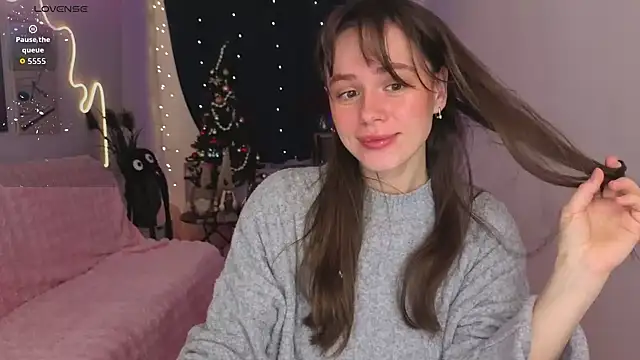 Snapshot of Emillias chatting on January 17, 2026, 8:07 am Emillias online show from January 17, 2026, 8:07 am