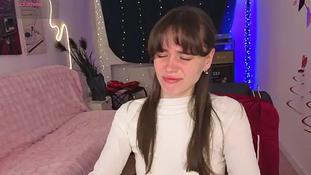 Snapshot of Emillias chatting on February 25, 2026, 8:03 am Emillias online show from February 25, 2026, 8:03 am