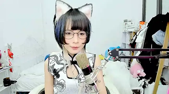 RassieRaph online show from March 20, 2025, 6:09 pm