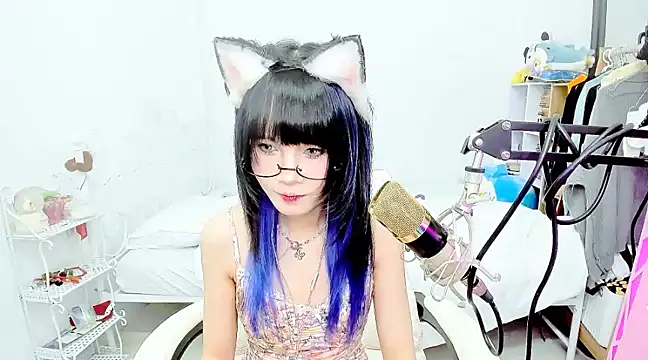 RassieRaph online show from December 3, 2024, 7:06 pm