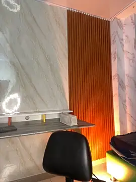 floriamANDjazmin online show from September 9, 2025, 3:05 am