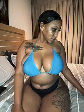 BeautyAuroa online show from February 18, 2026, 6:04 pm