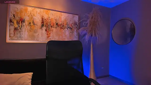 AlanaCraft online show from November 29, 2025, 12:27 pm