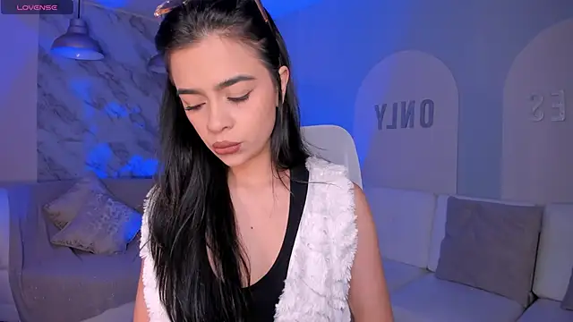 AlanaCraft online show from December 1, 2025, 12:28 pm