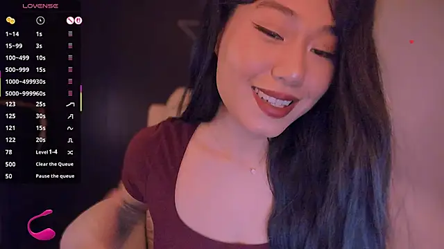 kimmy chi  online show from December 15, 2025, 7:41 pm