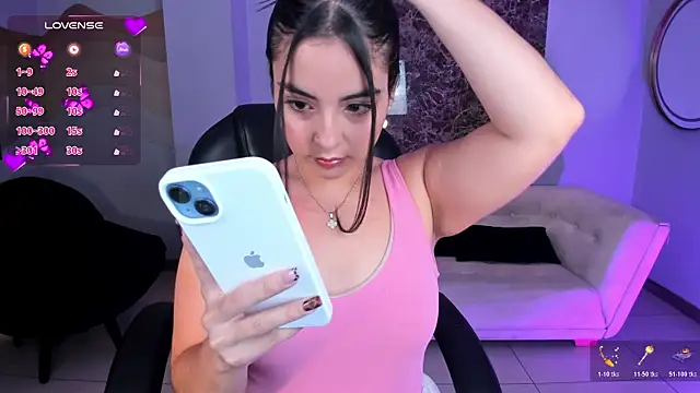 Snapshot of AllisonRogersX chatting on November 5, 2025, 3:31 am AllisonRogersX online show from November 5, 2025, 3:31 am