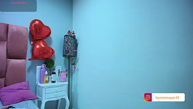 Snapshot of SweetBonniie chatting on February 27, 2025, 5:58 pm SweetBonniie online show from February 27, 2025, 5:58 pm