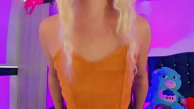 Hellen moons   online show from January 12, 2026, 7:09 pm