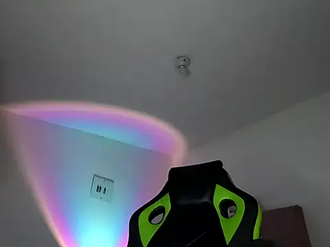 Ale xandra online show from October 26, 2025, 7:53 am