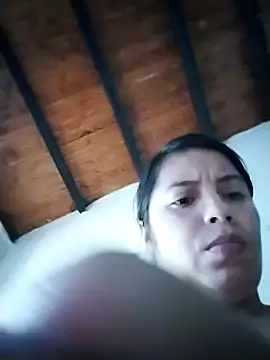 lisseth online show from February 5, 2025, 9:18 pm